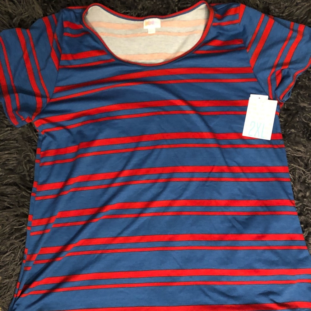 Lularoe Classic Tee
